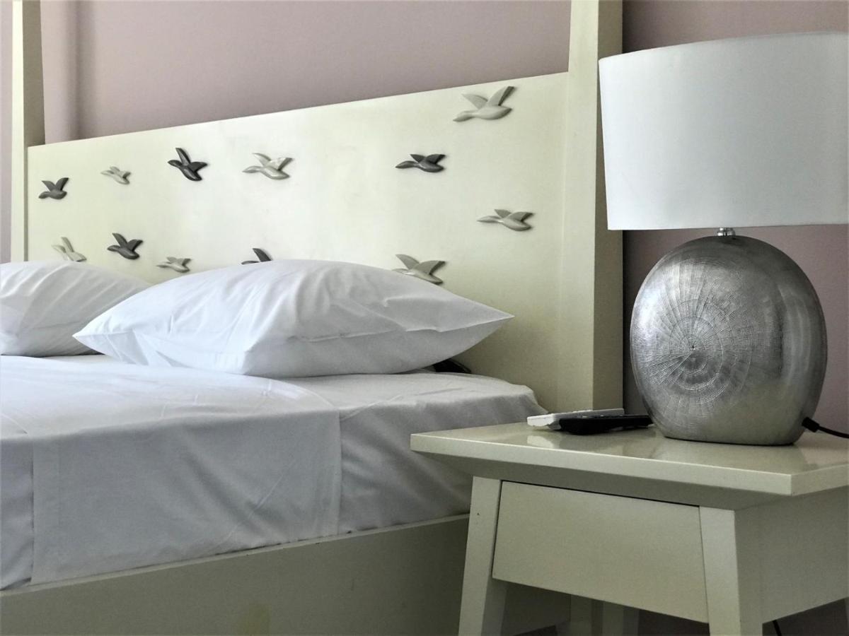 Vranas Ambiance Hotel ハニア エクステリア 写真
