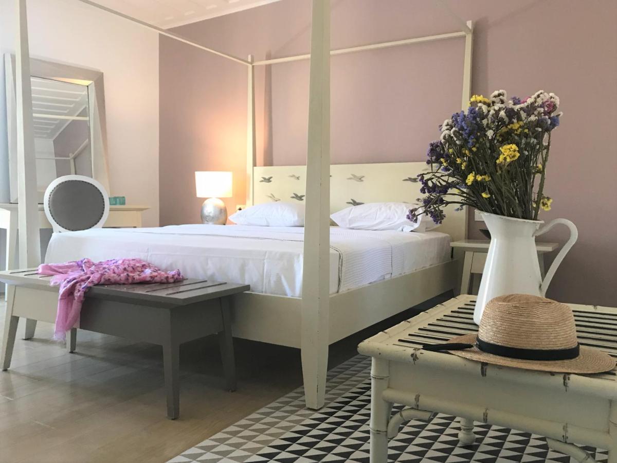 Vranas Ambiance Hotel ハニア エクステリア 写真