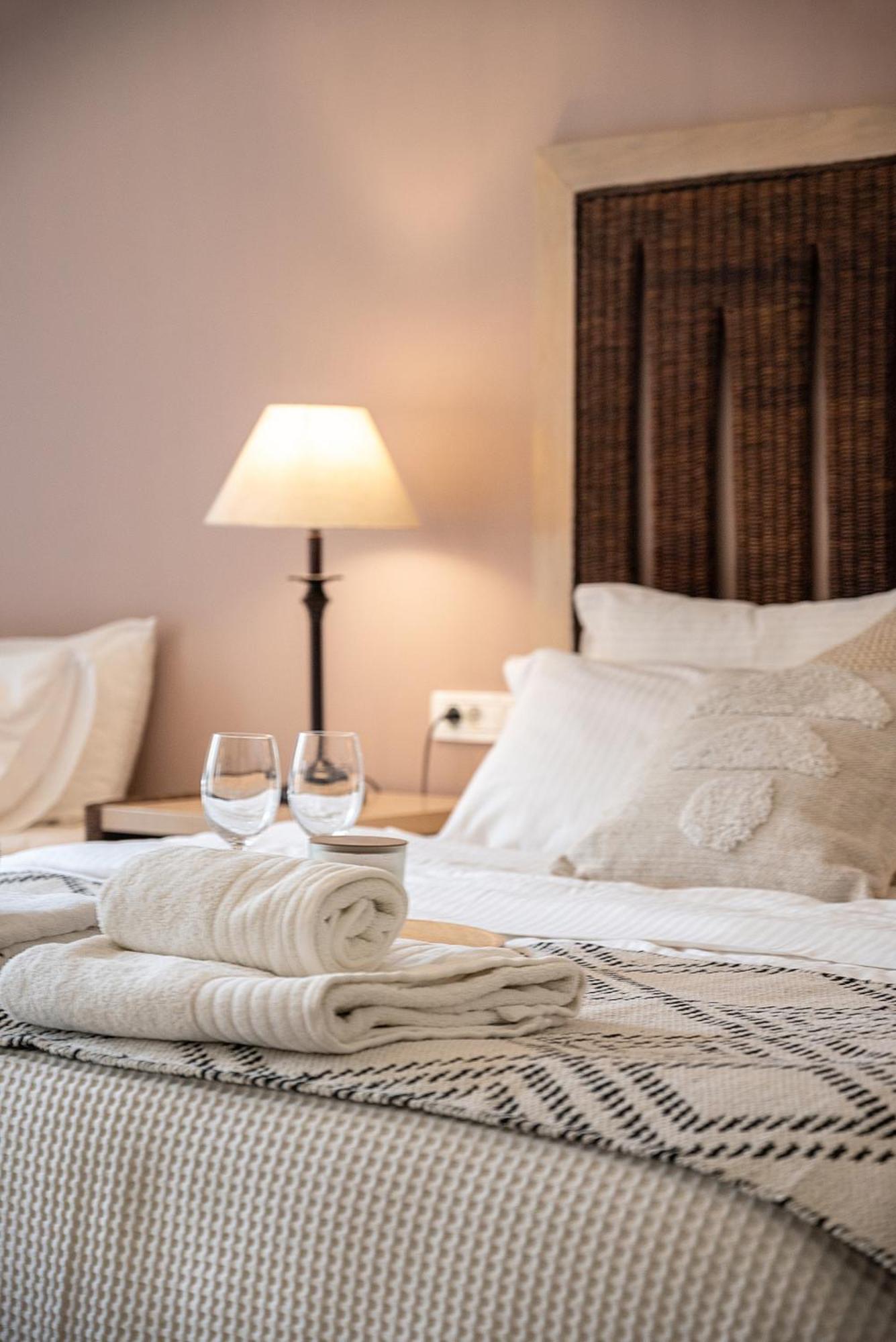 Vranas Ambiance Hotel ハニア エクステリア 写真