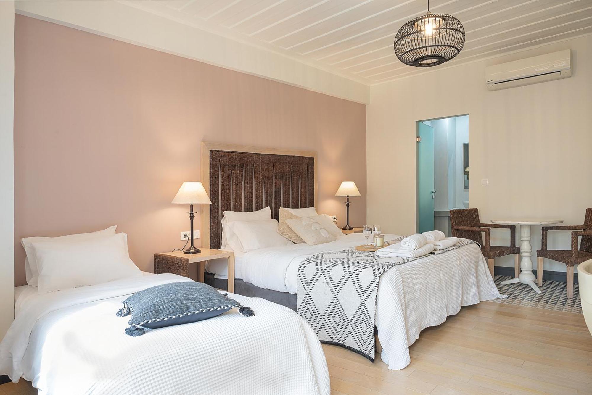 Vranas Ambiance Hotel ハニア エクステリア 写真