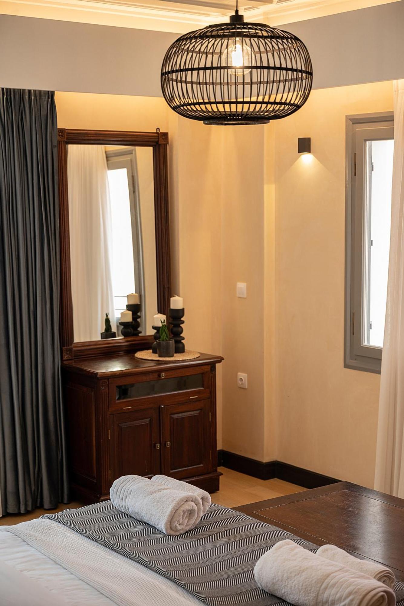 Vranas Ambiance Hotel ハニア エクステリア 写真