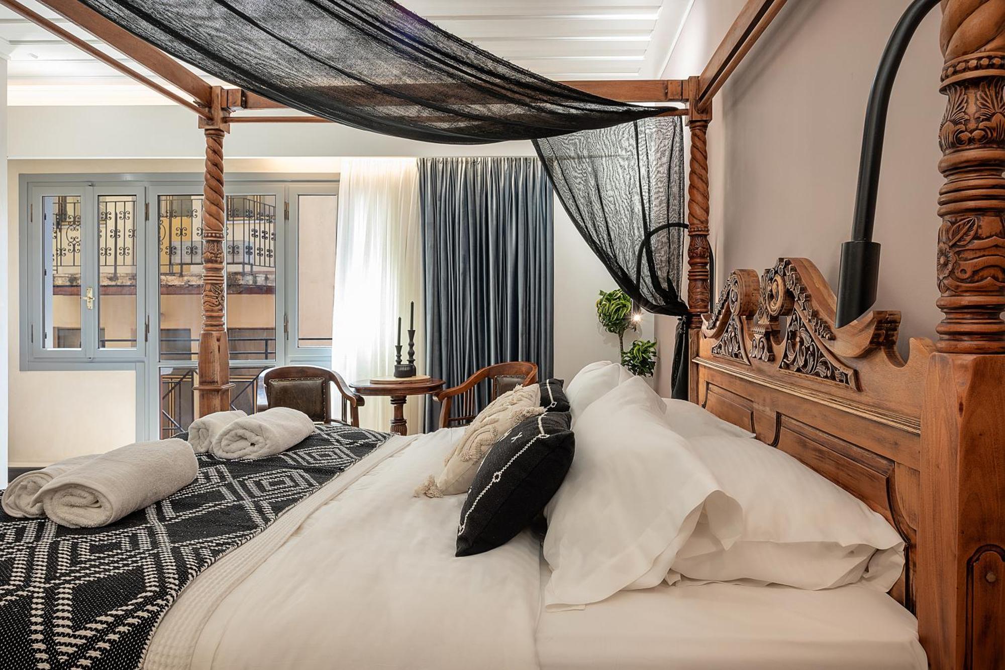 Vranas Ambiance Hotel ハニア エクステリア 写真